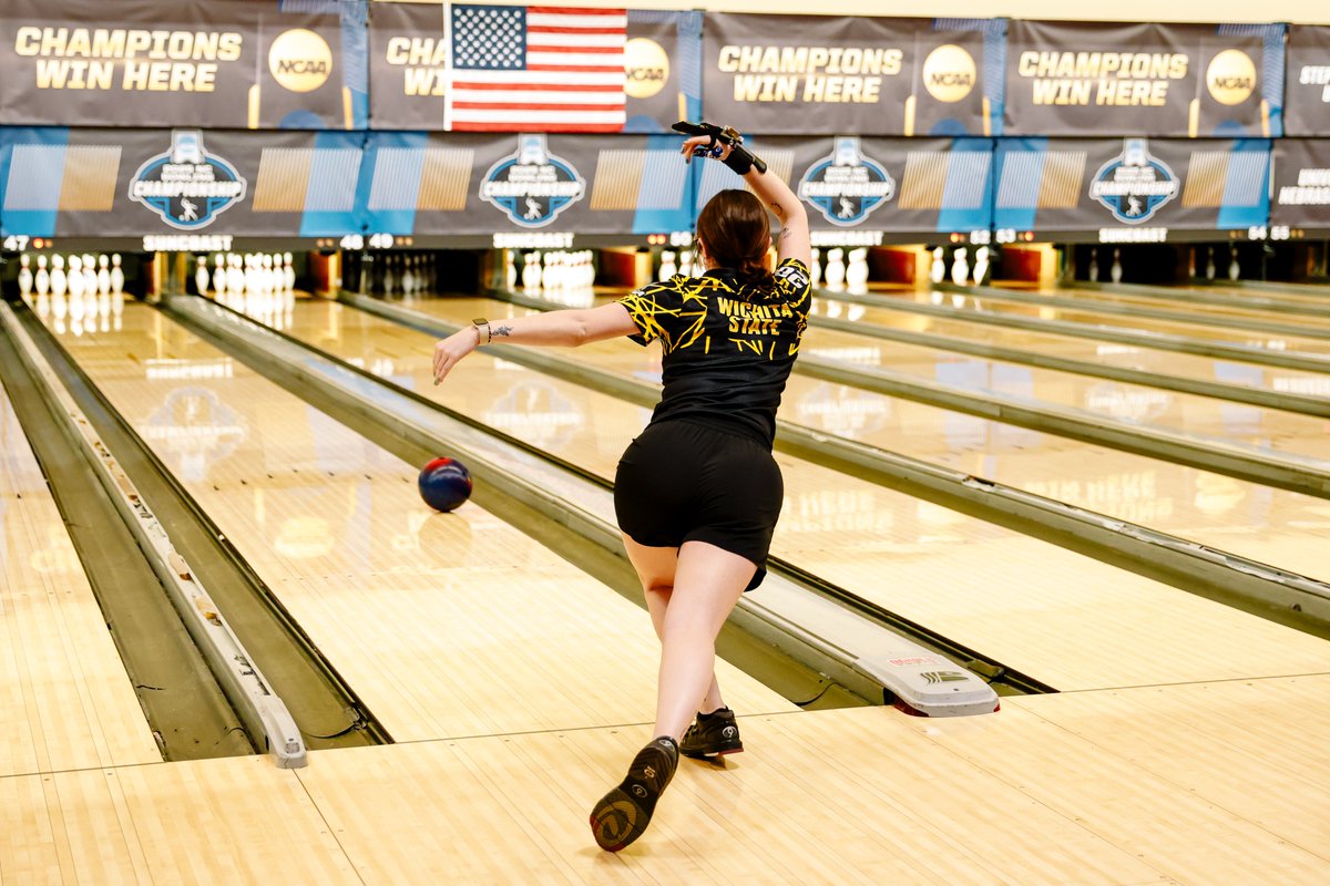 GoShockersBOWL's tweet photo. Gamecocks take game two, 223-212.

Jax State leads the match by 18 pins with game three on the way. https://t.co/wmVzs67Udo