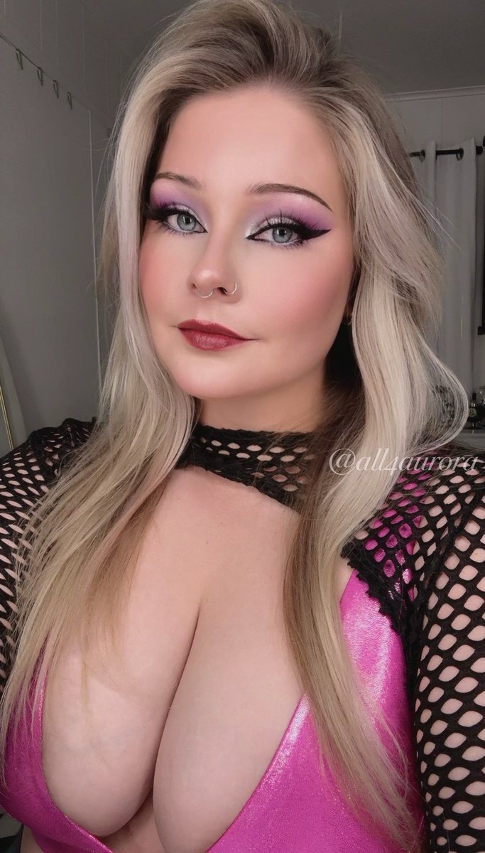 all4aurora's tweet image. Thinking about men with mommy issues