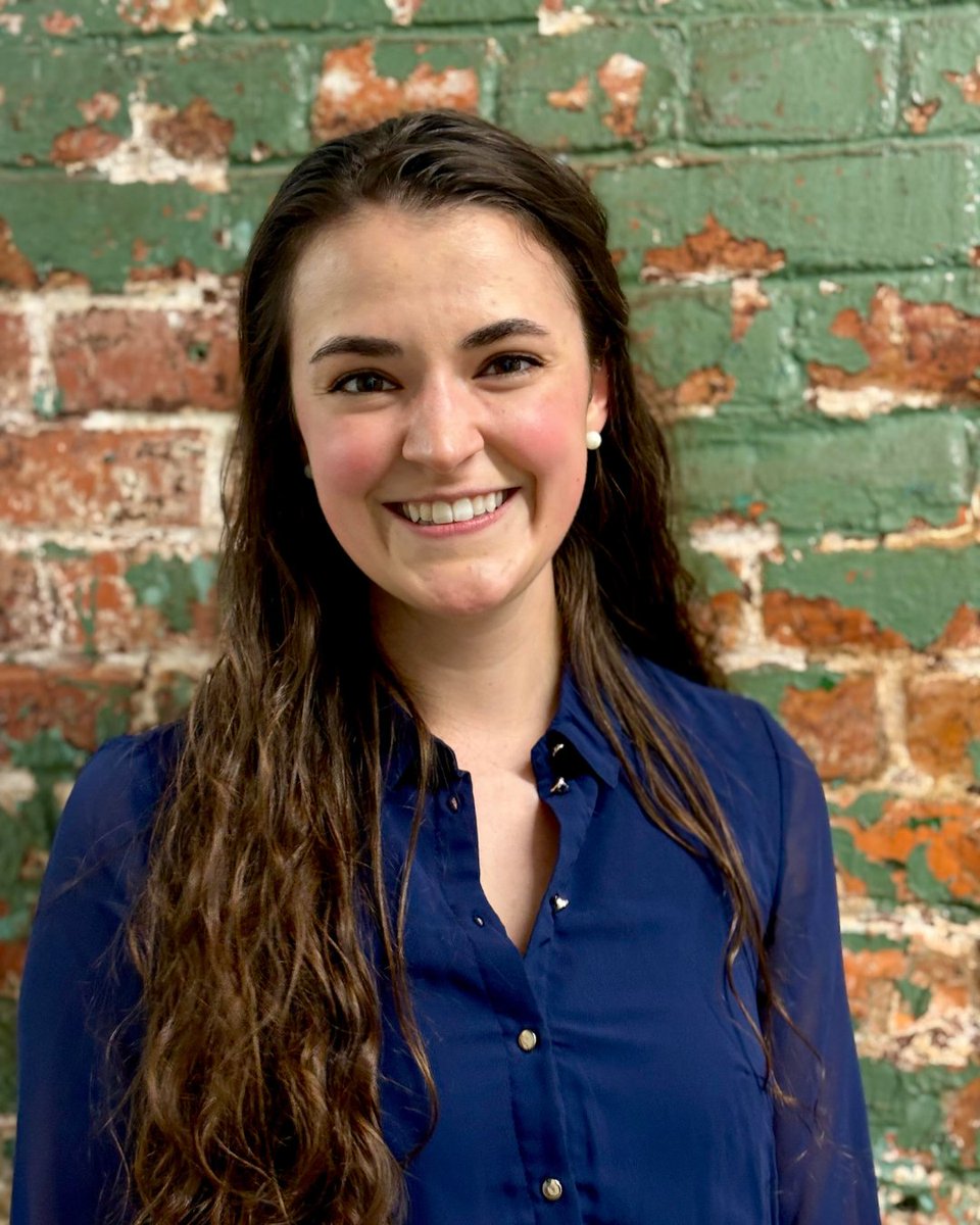 Rotary's tweet photo. In 2018, Taylor Huie took a bold step and founded a university-based club in North Carolina. What began as a small project quickly became a space for students to lead, serve and grow. Taylor’s experience is a testament to the power of #Rotaract. More than just service, it's a journey that shapes the leaders of tomorrow 💛

Read about her journey here: https://t.co/t9iuLq2EL4