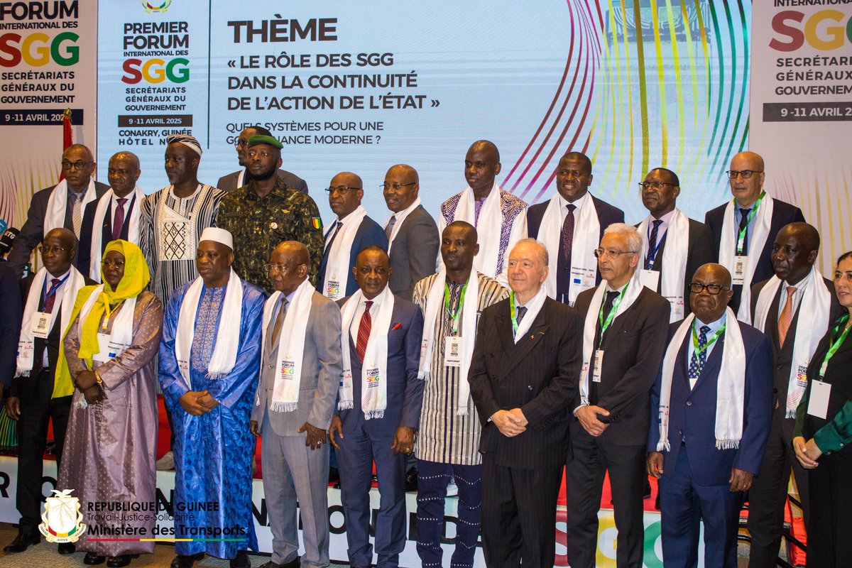 diallousmane's tweet photo. 🇬🇳 À Conakry, j’ai pris part au Forum international des SGG, réuni sous l’égide du Président Mamadi Doumbouya. Avec 13 pays, nous dialoguons autour du rôle des Secrétaires Généraux de Gouvernement dans la continuité de l’État.

Dans une #Guinée en refondation, reconnaître le rôle de ces acteurs indispensables à l’action publique, c’est renforcer notre gouvernance, nos institutions et notre capacité à vous servir.

@GouvernementGN @Presidence_gn
