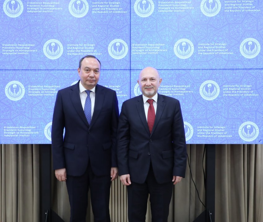 UNRCCA's tweet photo. While in #Tashkent, had a good meeting w/ Eldor Aripov, Director of ISRS under the @president_uz. Discussed #regional developments #UNRCCA-🇺🇿 cooperation in the light of 🇺🇿's Chairmanship in 7th #CentralAsia #Headsofstate Consultative Mtng &amp; 2025 #CAEF

 ➡️https://t.co/21G3826QmG https://t.co/MRLJkY3rwE