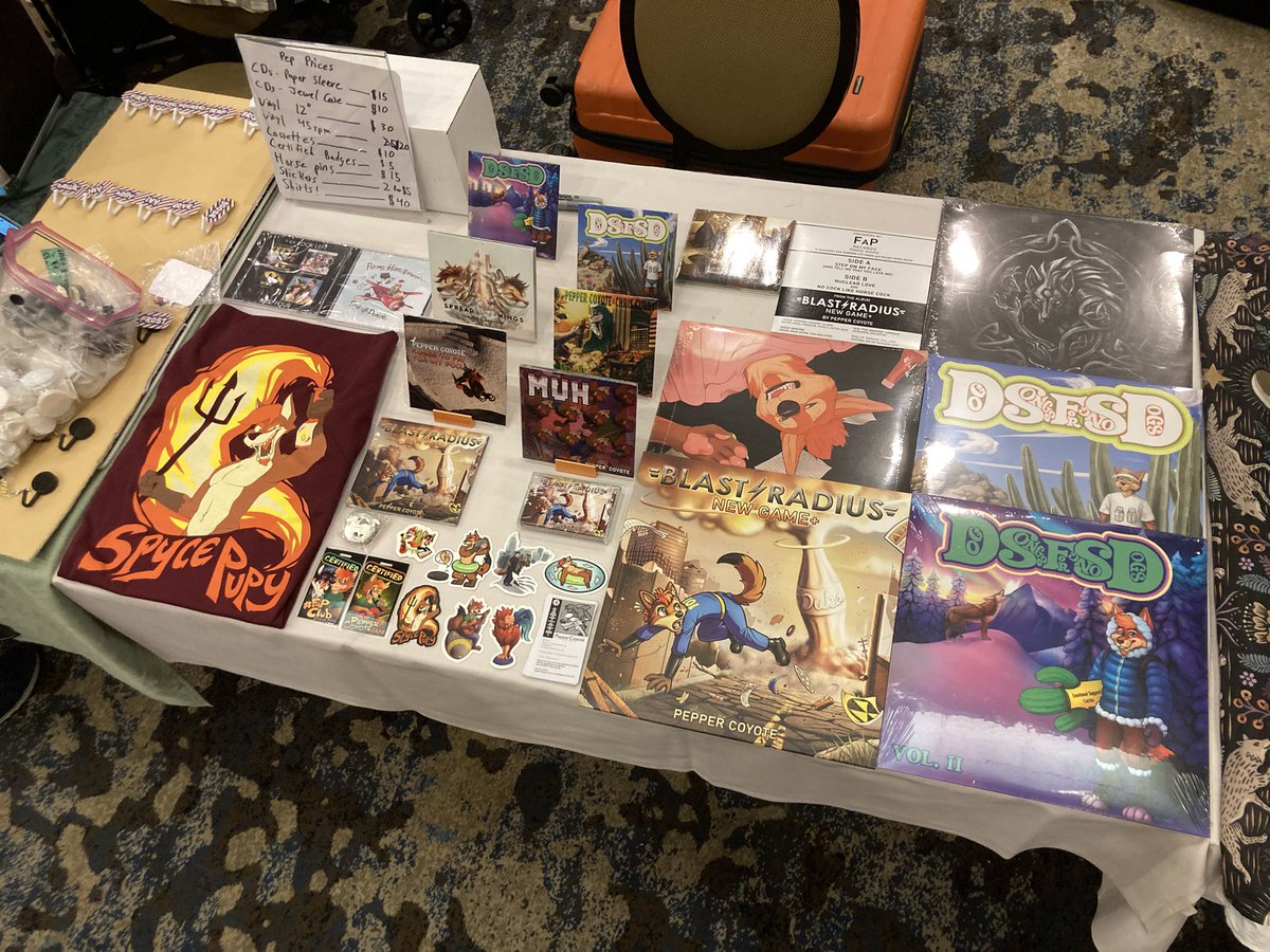 PepperCoyote🇺🇸☭ tweet media