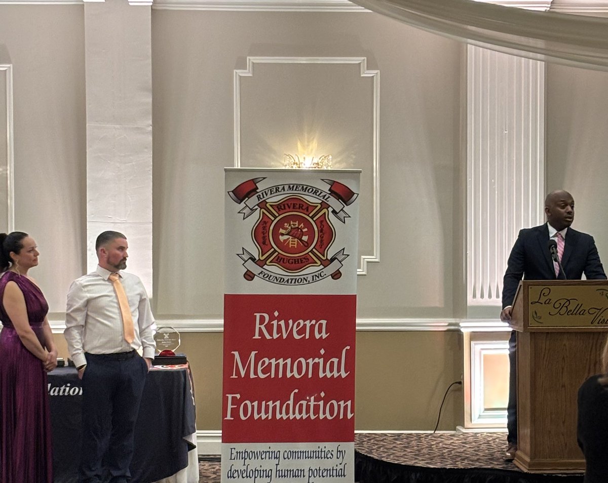 Congratulations to Mr. Poulter, who was honored with the Inspiring Educator Award at the Rivera Memorial Foundation’s Annual Awards Banquet last night. Go Eagles!