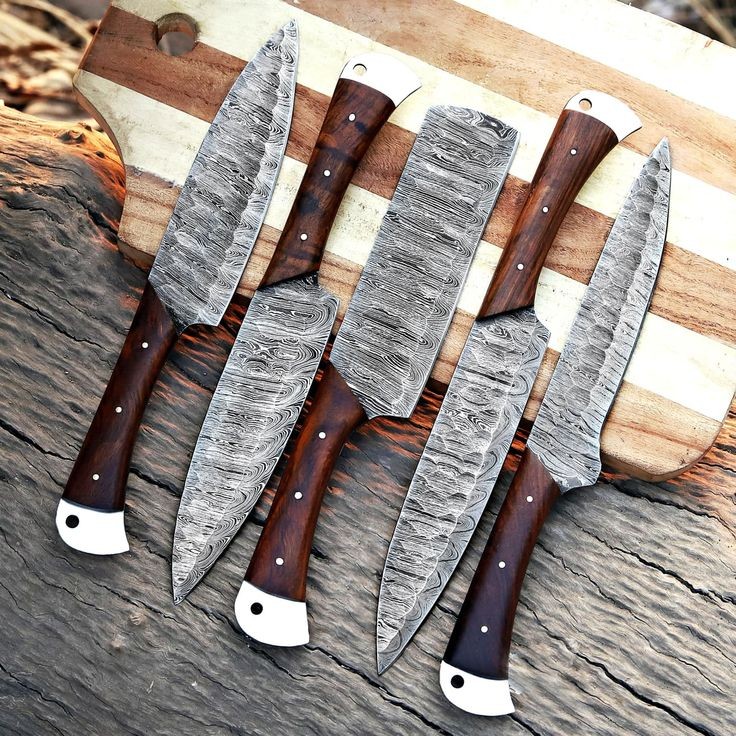 EDCCARRY1's tweet photo. For Sale. Hand-Crafted Damascus steel Chef knife set. We ship worldwide! Reach out for more details and to place your order.
#USA #usaknives #usatoday #CHEF1 #chefknife #chefknifes #chefset #ColoradoBuffaloes #cheflife  #kitchenset #kitchens #kitchenware #knifeporn #Chef #Kitchen https://t.co/rEuTYeZU55