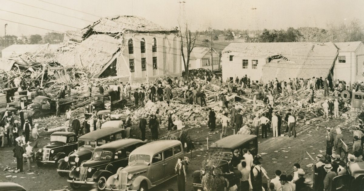 ivanfamil's tweet photo. ¿Sabías que el gas natural huele como huele por una buena y macabra razón?

Hace 88 años, un accidente en EE. UU. en el que murieron más de 300 niños obligó a agregarle un olor detectable. Desde entonces, el gas "huele a muerte" para evitar tragedias.

Tira del hilo 🧵👇👇👇 https://t.co/BTzfugIIhn