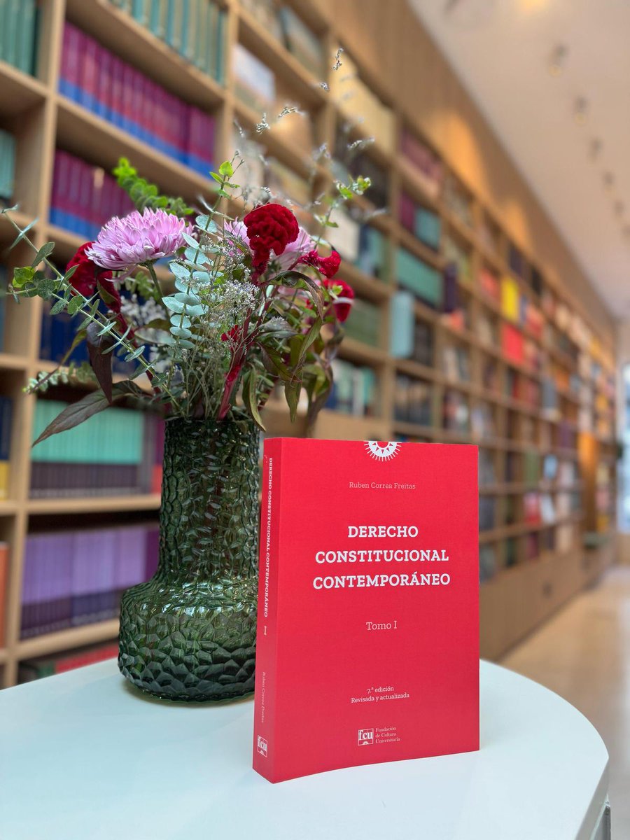 Agradezco especialmente a <a href="/FCUniversitaria/">Fundación de Cultura Universitaria</a> por la publicación  de la 7a. edición actualizada del Tomo I del libro Derecho Constitucional Contemporáneo, del que soy autor. La primera edición es de 1993.
