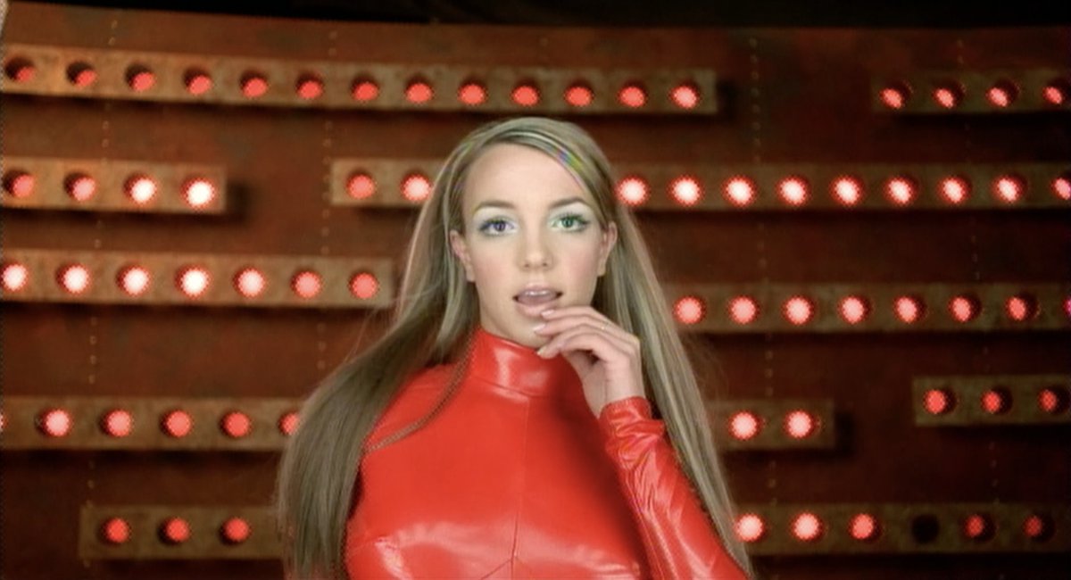 MTV's tweet photo. It’s just so typically me… to take a moment to celebrate 25 YEARS of “Oops!… I Did It Again” by THE pop goddess herself, @britneyspears 🤩 https://t.co/6QEFX2oxHc