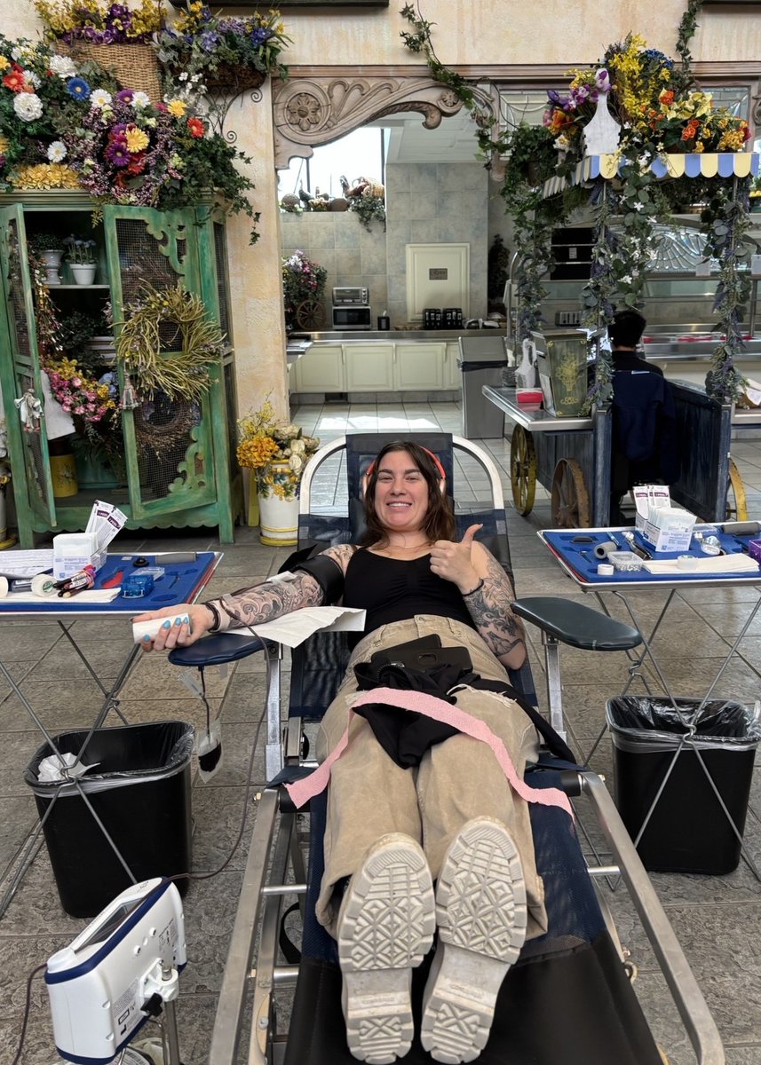 thermacorp's tweet photo. Thanks to everyone who donated at our quarterly blood drive in partnership with Stanford Blood Center! Because of your generosity, we were able to collect 45 pints of blood. Your selflessness makes a real impact in our community. Together, we’re making a difference!❤️#HelpingHand https://t.co/oTI2umZtQj