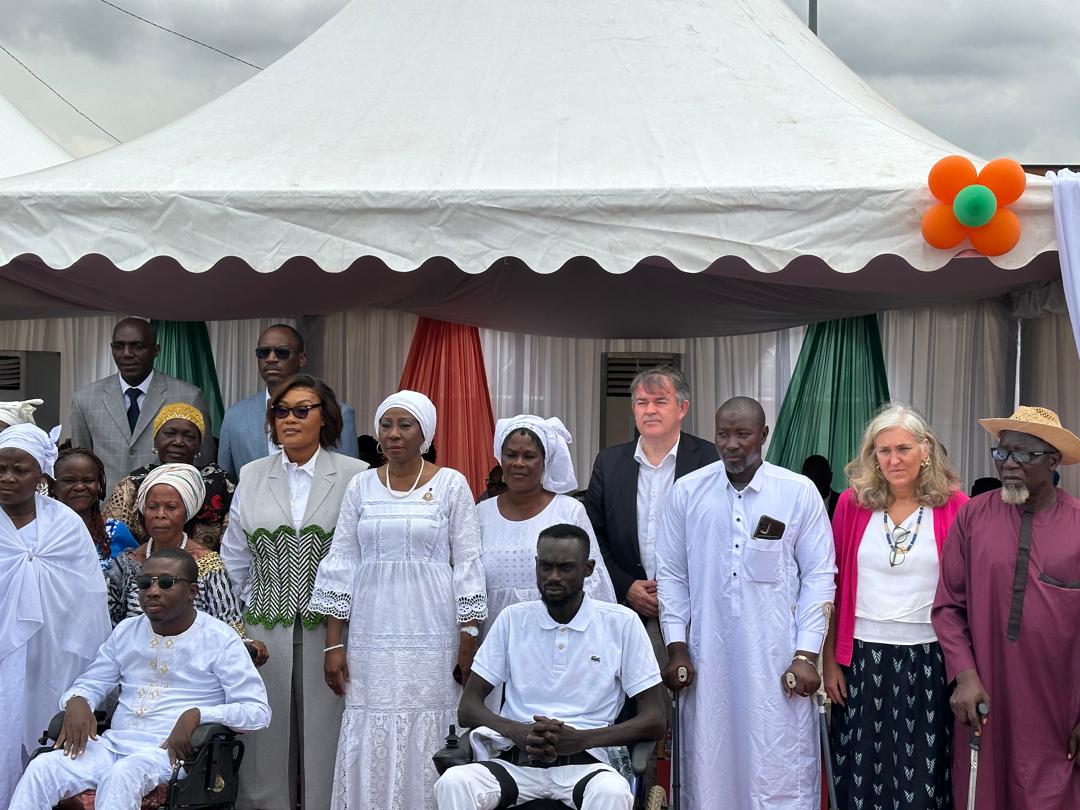 Aujourd'hui, inauguration des œuvres mémorielles dans le cadre du projet "Graine de paix" à Yopougon et Abobo. Un pas de plus pour la réconciliation et la justice pour les victimes de la crise post-électorale de 2011. #CohesionSociale #Justice #GraineDePaix #WANEP_CI