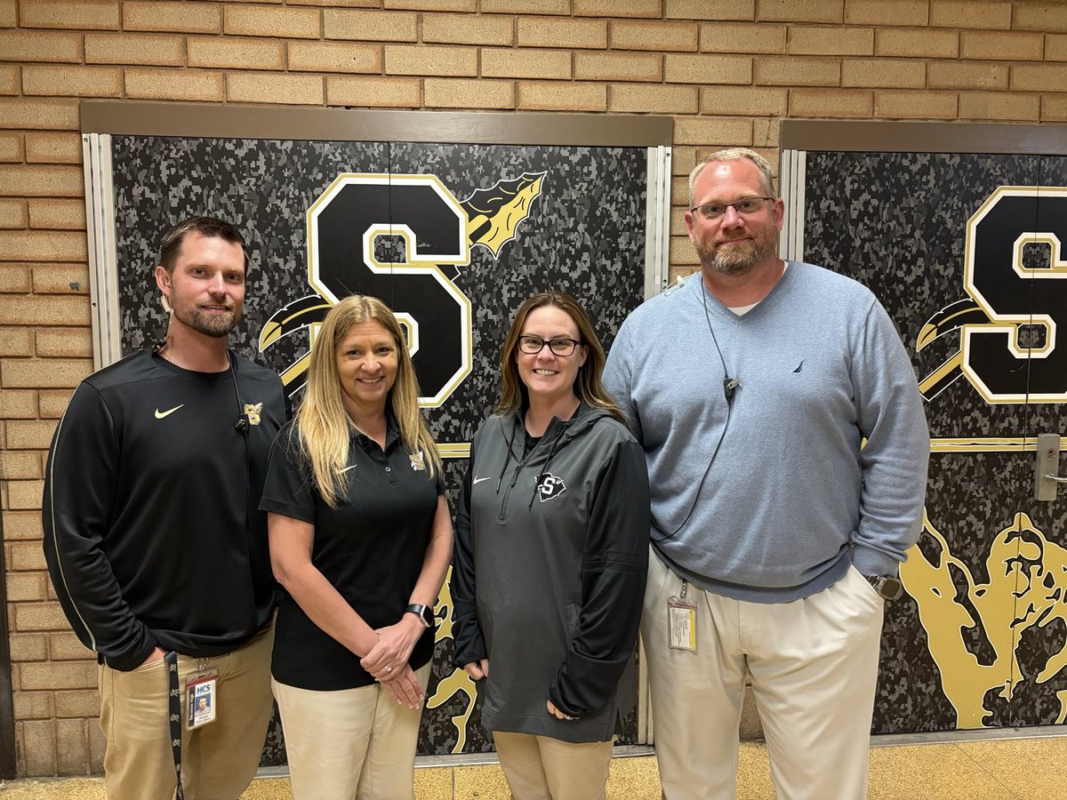 jeremyrich21's tweet photo. So thankful for the leadership and support of our assistant principals.  Very fortunate to have such great people to work with. #NationalAssistantPrincipalWeek ⁦@SocasteeHS⁩ https://t.co/oa260SJEu8