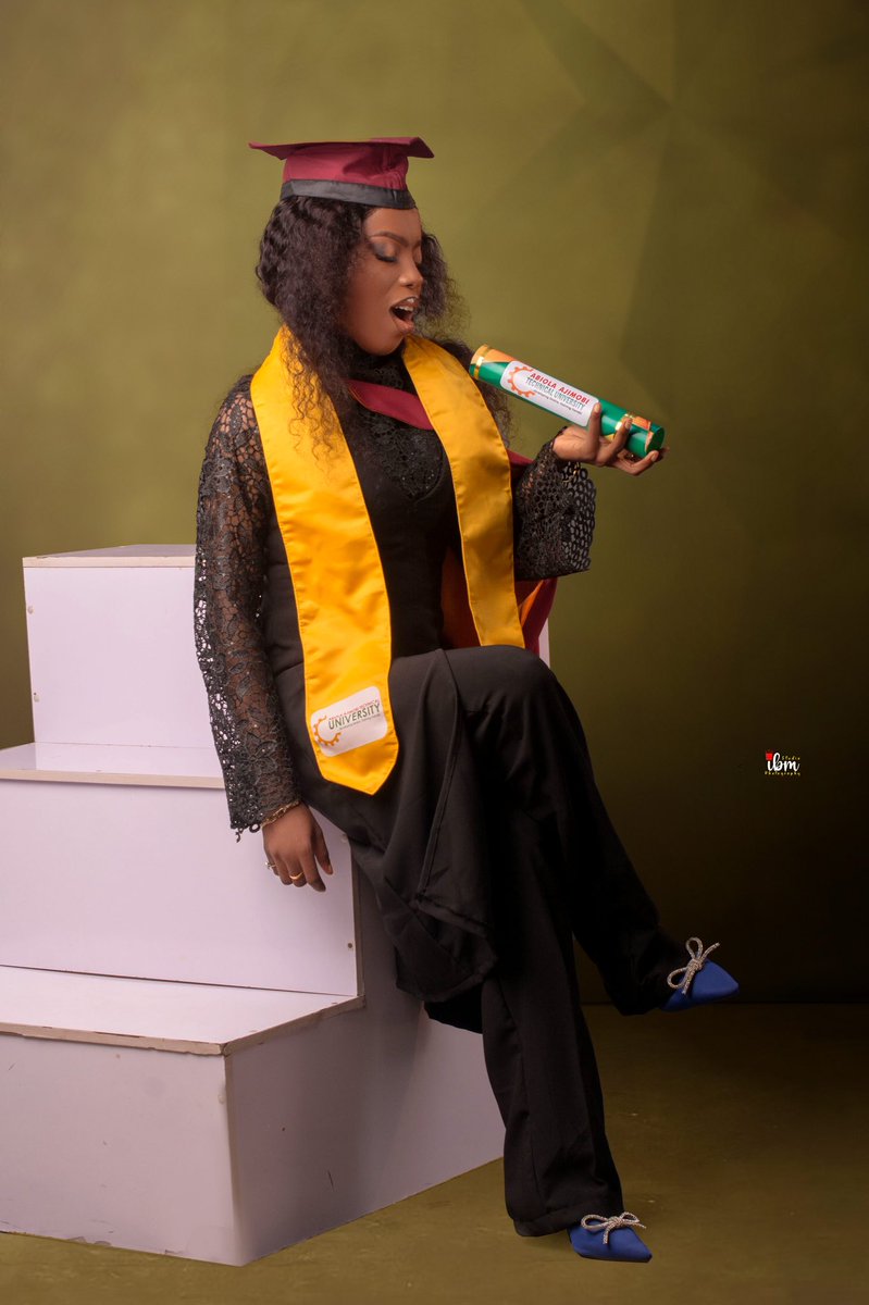 Cykleesha's tweet photo. Best Graduating Student Mechanical Engineering
President of my Department
Class Governor from year 1-5
Interned at Amni International PDC &amp; FAAN, Ibadan.
Most Popular Female 
Most Influential Female 
Chairperson SRC
Content Creator Lead GDSC
Team Lead Ted X
Member, Mindthrive https://t.co/Ojdoz3WhWq