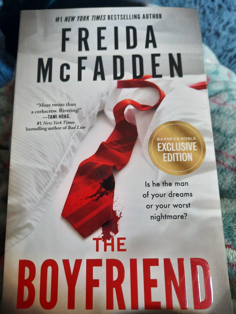 I couldn't put the book down, and now I'm sad that it's over. Why have I never read this author's books before now?!
*runs to bookstore for more*

<a href="/Freida_McFadden/">Freida McFadden</a> #reading #BooksWorthReading #books #BookTwitter