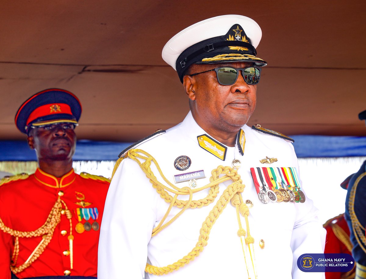 Ghana_Navy's tweet photo. The President of the Republic and Commander in Chief of the Ghana Armed Forces, His Excellency John Dramani Mahama arrived at the Ghana Military Academy, clad in a magnificent naval ceremonial uniform, for the 2025 Ghana Military Academy Graduation Parade. https://t.co/FZH8OJTEUv
