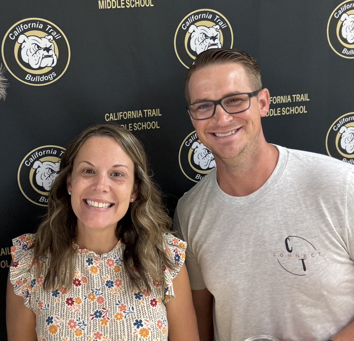 olatheschools's tweet photo. 🎉 Happy National Assistant Principals Week! This week, we celebrate the dedicated leaders who go above and beyond to create positive, supportive, and inspiring learning environments for students and staff. Thank you for everything you do!  #OPSMakeTodayCount. https://t.co/6fMqoXlkk3