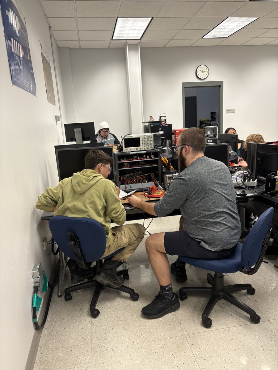 SandburgCAD's tweet photo. Landon and Ian took home 3rd place today at the MVCC Tech Challenge for Electronics! @SandburgHS https://t.co/oDNJnPakvJ