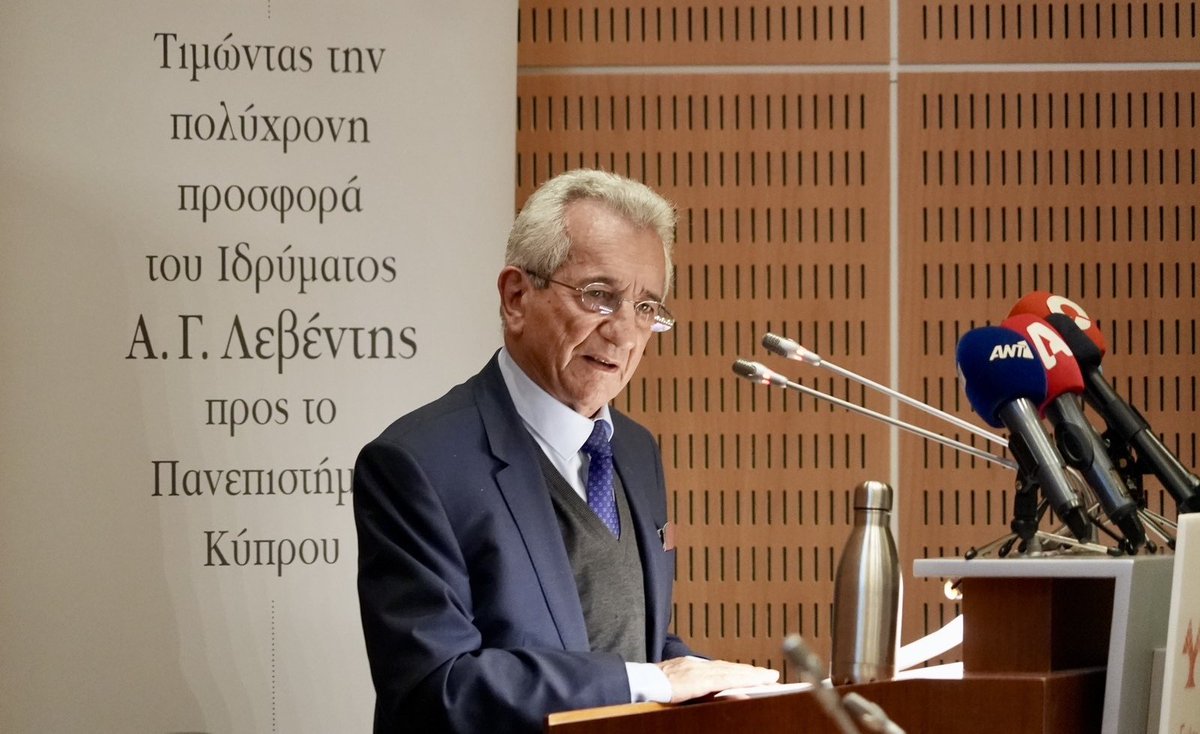 KomodromouDoxa's tweet photo. Σε σεμνή τελετή στο @UCYOfficial και ενώπιον του ΠτΔ @Christodulides τιμήθηκε το 'Ιδρυμα "Αναστάσιος Γ. Λεβέντης" για την ανιδιοτελή προσφορά του. Για 30 χρόνια διαδραματίζει καθοριστικό ρόλο στην προώθηση της έρευνας, χρηματοδοτώντας πληθώρα ερευνητικών προγραμμάτων. 🙏🙏 https://t.co/sBDiCwznxQ