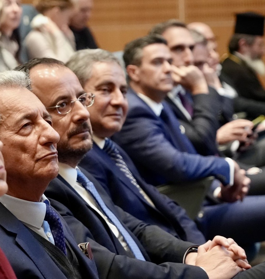 KomodromouDoxa's tweet photo. Σε σεμνή τελετή στο @UCYOfficial και ενώπιον του ΠτΔ @Christodulides τιμήθηκε το 'Ιδρυμα "Αναστάσιος Γ. Λεβέντης" για την ανιδιοτελή προσφορά του. Για 30 χρόνια διαδραματίζει καθοριστικό ρόλο στην προώθηση της έρευνας, χρηματοδοτώντας πληθώρα ερευνητικών προγραμμάτων. 🙏🙏 https://t.co/sBDiCwznxQ