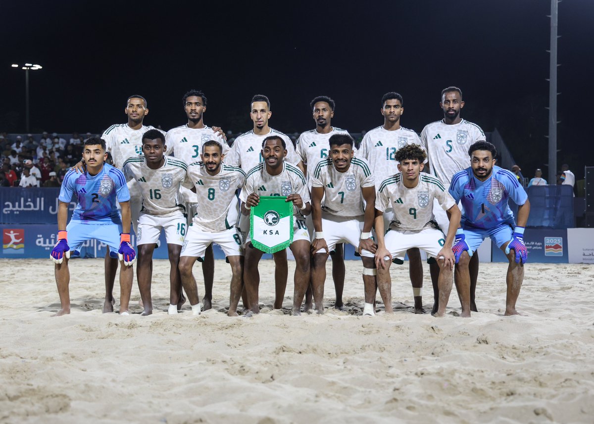 GccBeach3's tweet photo. 📸 #كرة_القدم_الشاطئية

جانب من لقاء #عمان_السعودية 

#الألعاب_الشاطئية_مسقط2025 https://t.co/FPaolJghQc