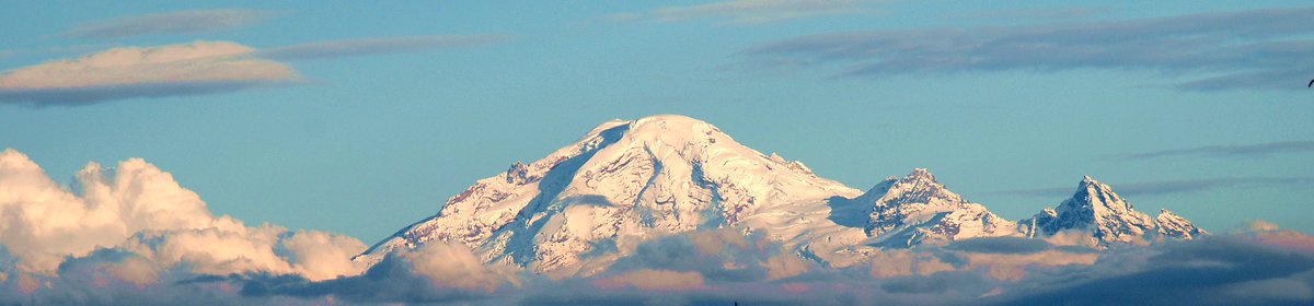 Power13Max's tweet photo. @MtStHelensWA Baker’s better. #MountBaker https://t.co/1kA0q0UbL1