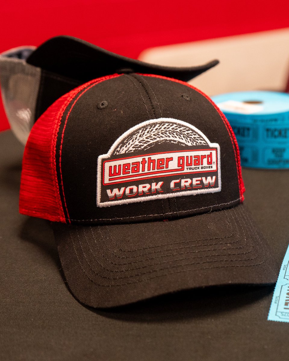Can’t do it without our <a href="/weather_guard/">WEATHER GUARD®</a> Work Crew! 💪

#WeatherGuardTruckRace