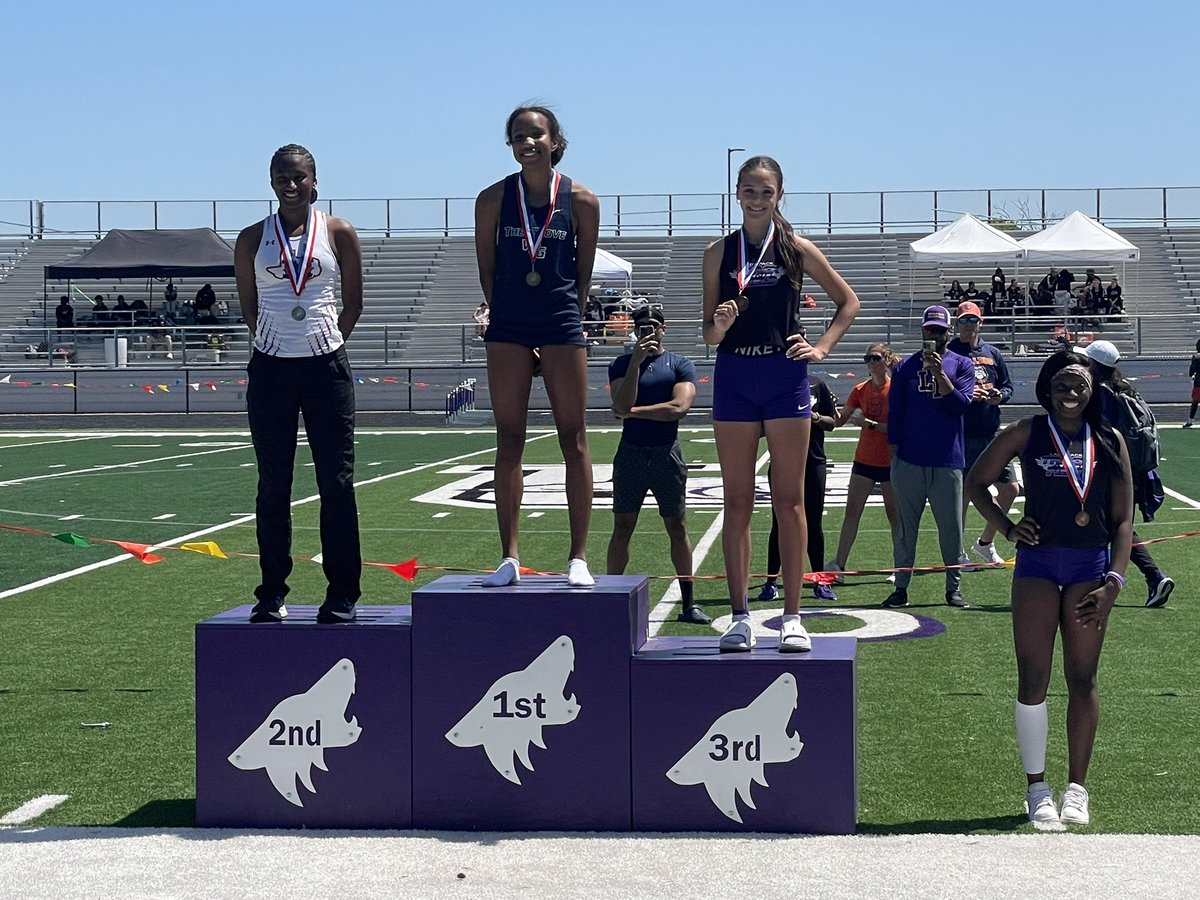Tyrel_Lenard's tweet photo. Congratulations to Area High Jump Champion Jade Wrightsil with a National Top 25 jump of 5’8” tying her PR. 
On to Regionals! #TheStandard https://t.co/3AV80IxWZa