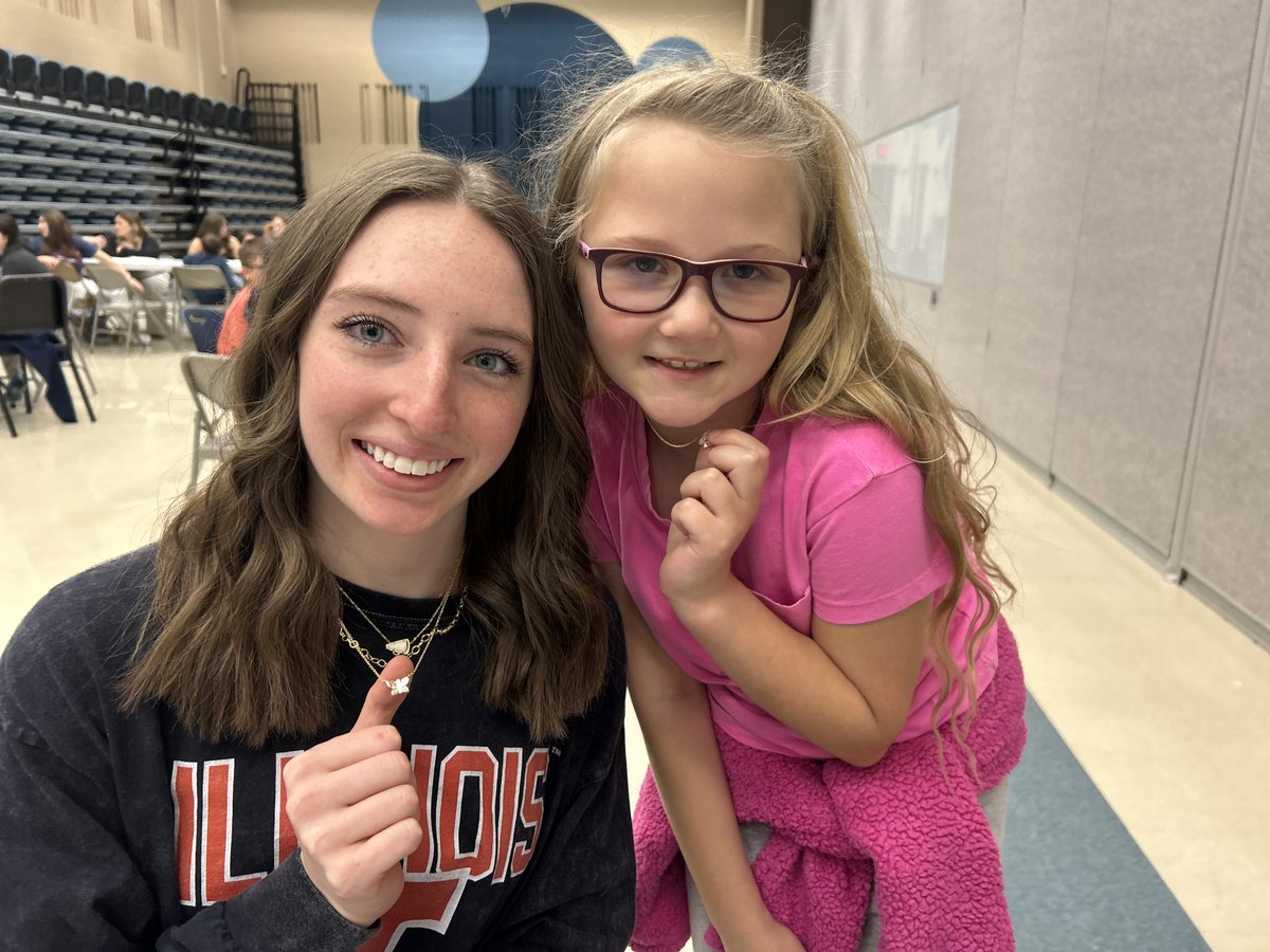 Big Buddy Picnic Day! ☀️🍉

One of our favorite traditions—RHS students reunited with their younger buddies for a special lunch before summer break.

These bonds make our Rocket community stronger! 💙
