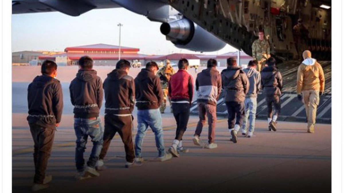Misurelli77's tweet photo. A che cosa servono le manette ?
A niente! Solo becera propaganda per scimmiottare
il palazzinaro arancione di Trump.
Ma vergognatevi! Sperperare milioni di euro per portare 40 disperati con una nave da guerra in Albania mentre in Italia la sanità è allo sfascio.
Vergognatevi!!! https://t.co/Qfdx2wbfBf