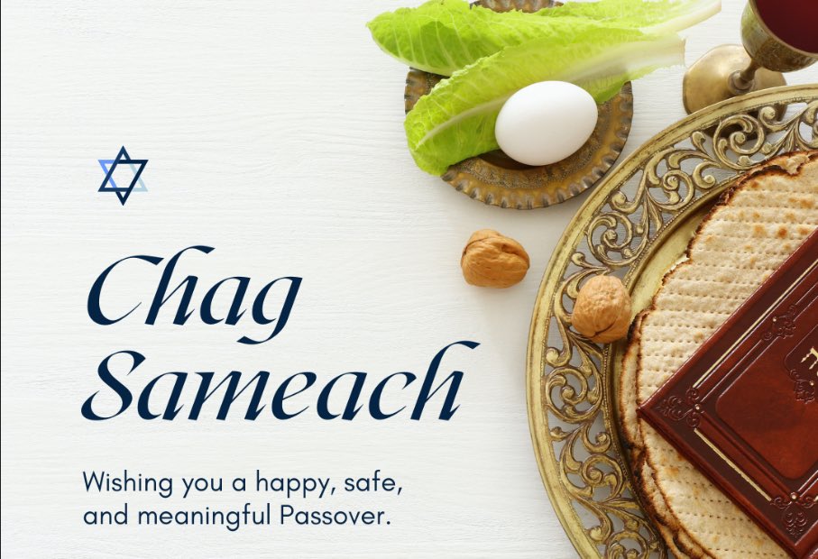 brm90's tweet photo. #HappyPassover to all who celebrate! #Passover starts Saturday night. #seder #Pesach #matzoh #bitterherbs #fourquestions https://t.co/jSvST2WkOc