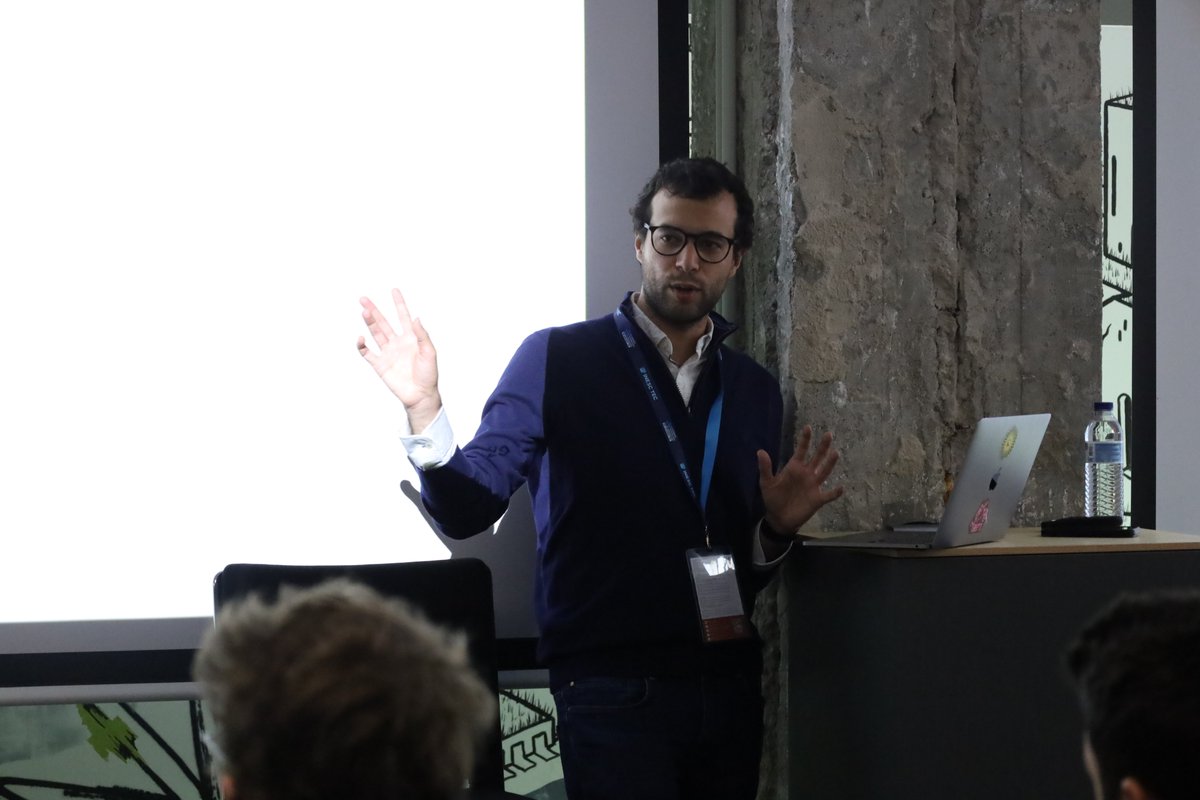 INVICTA_School's tweet photo. Hey! Let us show you some of the highlights of Day 4 of this Spring School! 😊

On Day 4, we learned about explainable AI in healthcare with @wilsondasilva19. 🩺

We also had the chance to listen to an interesting AI Talk by Susana Brás about data representativeness. ⚖️

🧵[1/3] https://t.co/80ywnD9jQo