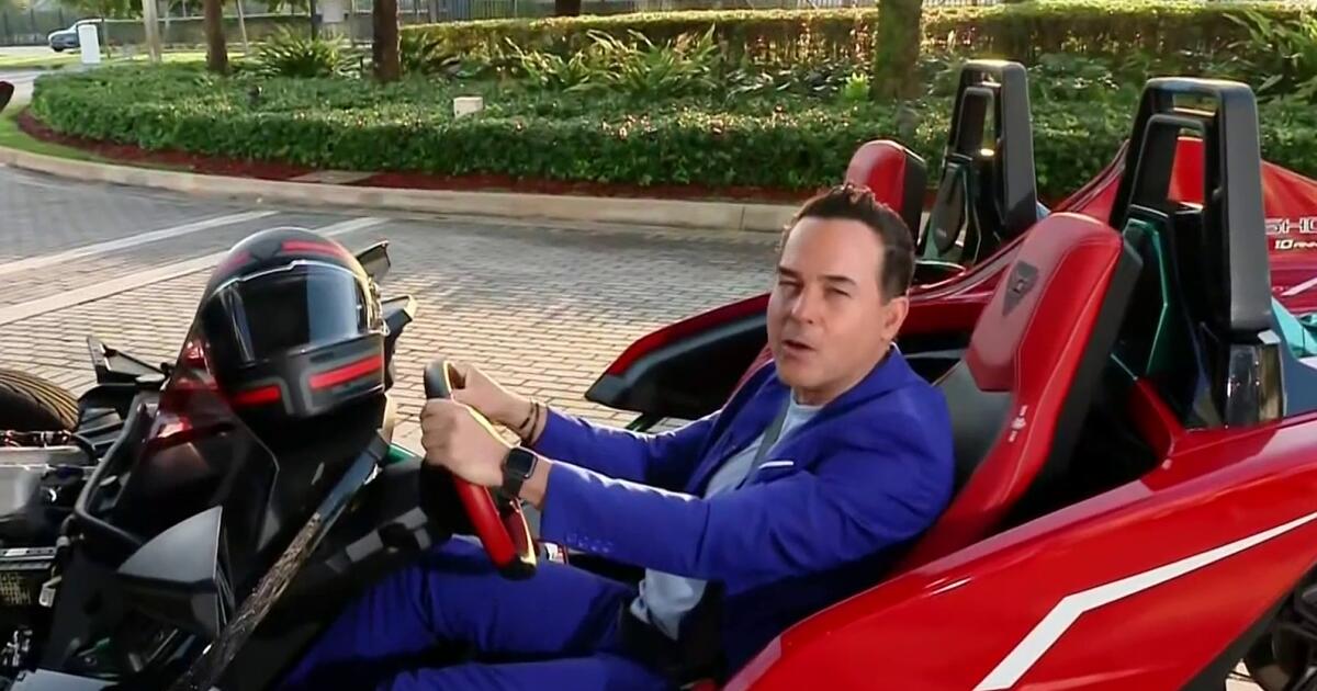 hoydia's tweet image. 🚗💨 ¡Te presentamos el Polaris Slingshot 10! Un emocionante triciclo con motor de auto que redefine la aventura sobre ruedas. Con su diseño único y potente rendimiento, ¡cada viaje será inolvidable! 😍🔥 #PolarisSlingshot #AventuraSobreRuedas trib.al/UfnLpq6