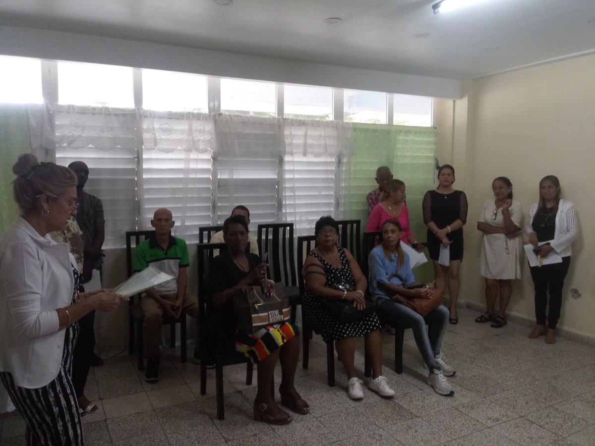 IpvceG's tweet photo. Se realiza en el Ipvce Antonio Maceo Grajales de Santiago de Cuba el proceso de categorización docente #dpeStgo 
#PreUniversitario 
#CubaEduca #Cuba @IPVCEAM @FundichelyRosa 
@cubamined @elsa_ena
@Gob_StgoDeCuba @PartidoPCC https://t.co/XFLcaIow02