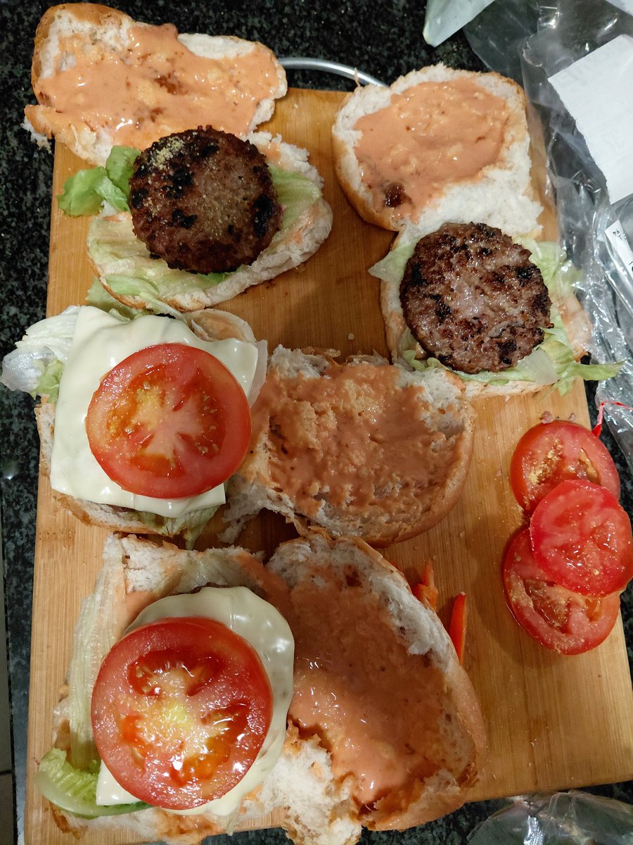 TurnerInDemand's tweet photo. @PicknPay @FNBSA Thank you for #BurgerFriday!

#FNBxPnP https://t.co/K3HUGonr5Q