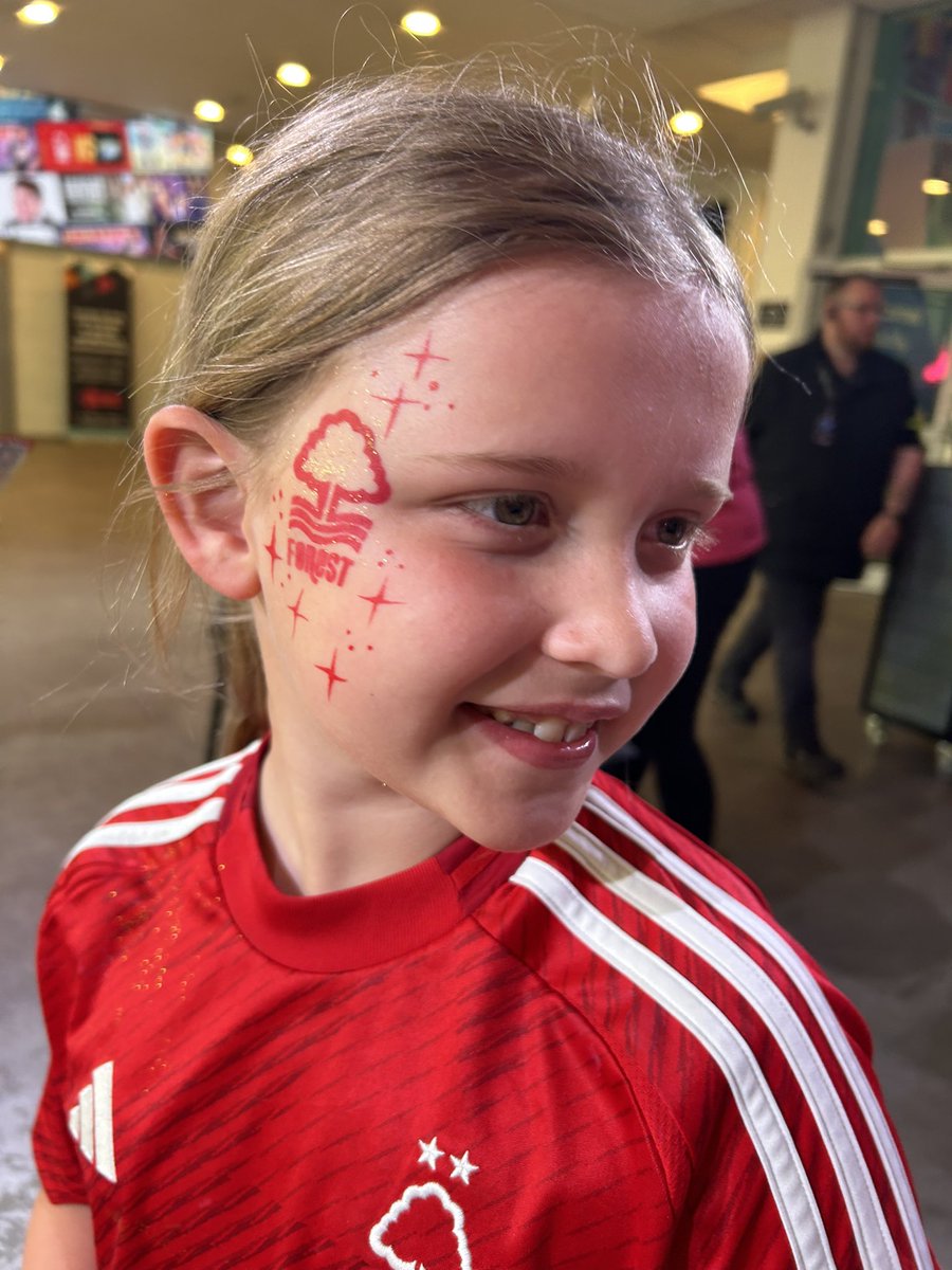 martynearl's tweet photo. @nfnetball Come on You Reds! Ready to roll  at the @nottinghamarena https://t.co/L99eKZnCK9