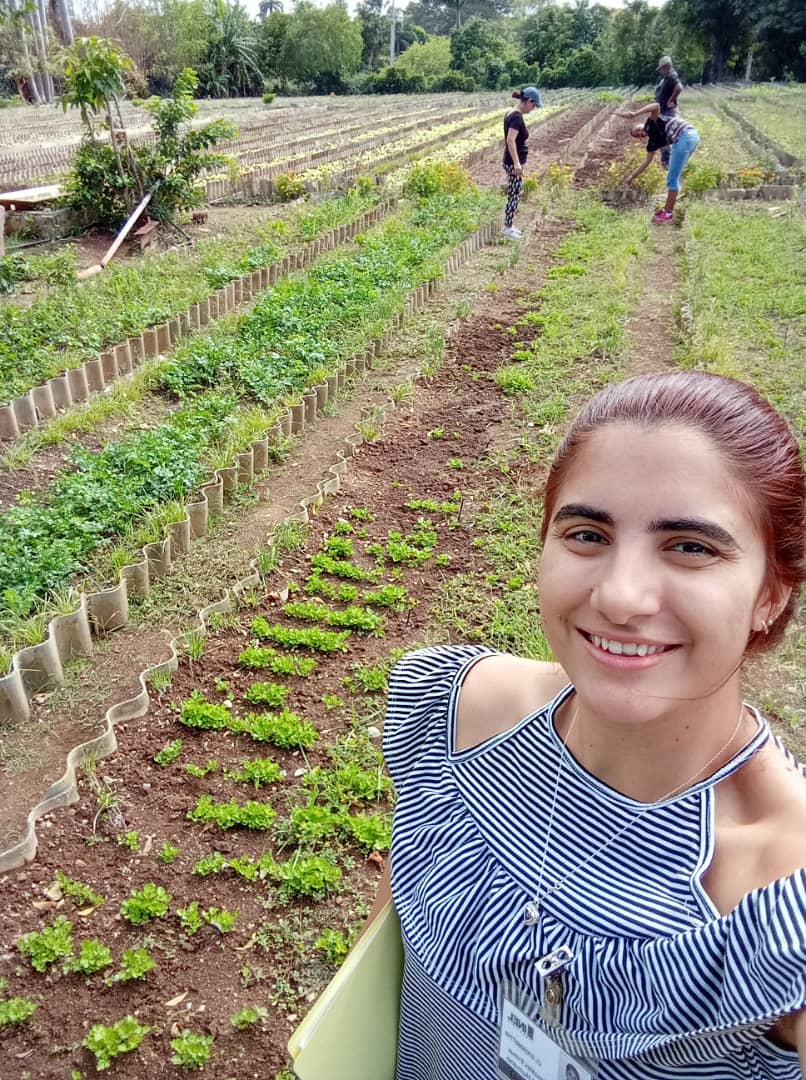 InelProyec17894's tweet photo. Realiza la Dirección de Capital Humano y Comercial cambio de labor en el organopónico "V Congreso". #INEL, #SeguridadAlimentaria https://t.co/kYuSITxBBD