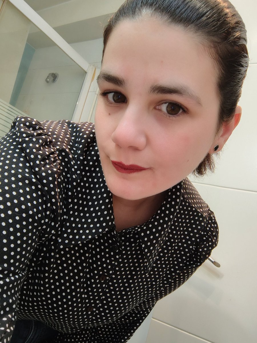 luu_0294's tweet image. Viernes #Itsforyou