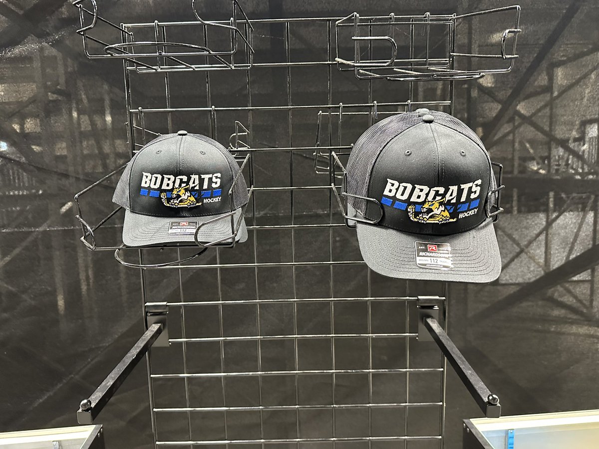 BRBobcatsHKY's tweet photo. 4 new items hot off the presses at The Den! Playoff tees, stylish new quarter-zips, spring-friendly short sleeve blueout tees, and a new high performance hat design! Stock up at this weekendโs games or at https://t.co/NcqnVDzHSa! #ClawIntoThePlayoffs #ThisIsRoarCounty #GearUp https://t.co/ywhEbIplt6