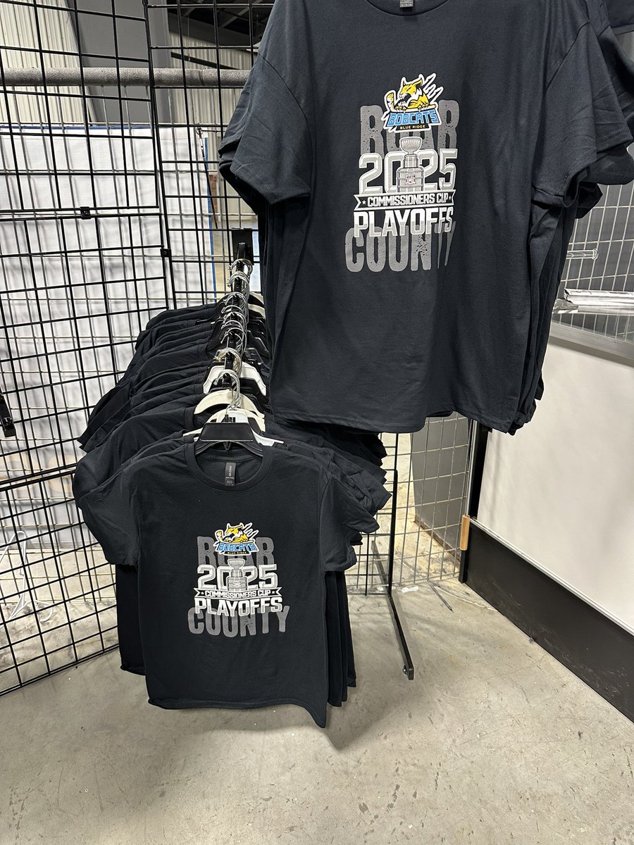 BRBobcatsHKY's tweet photo. 4 new items hot off the presses at The Den! Playoff tees, stylish new quarter-zips, spring-friendly short sleeve blueout tees, and a new high performance hat design! Stock up at this weekendโs games or at https://t.co/NcqnVDzHSa! #ClawIntoThePlayoffs #ThisIsRoarCounty #GearUp https://t.co/ywhEbIplt6