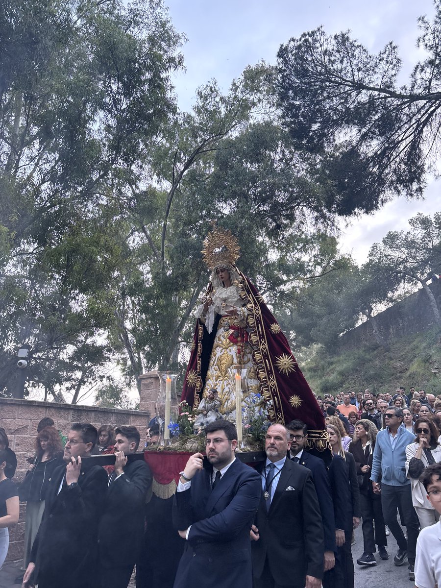 El traslado del Monte Calvario llega al fin de la Via Dolorosa
#CofradíasMLG