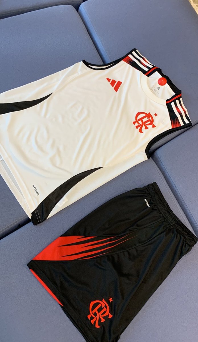 GABARITOU ADIDAS 🤤