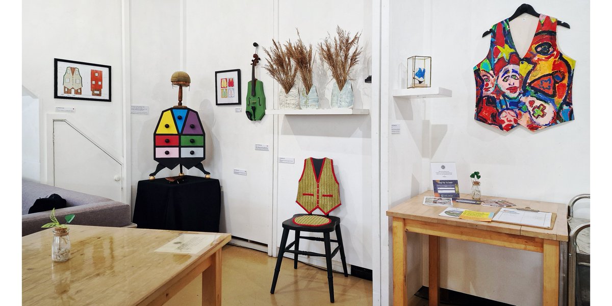 creek_creative's tweet photo. Visit on its #LastWeekend Artist/Curator Robert Lamoon's #SoloShow "Ode to the #Waistcoat: A Creative Exploration". Explore Bob's unique multi-faceted vision in 2D & 3D. Best in person, opens 10am-4pm (Tue 1st - Sun 13th April, Upper Gallery).
#WaistcoatArt #Faversham #NewPaintings #FurnitureAsSculpture #ArtInstallation