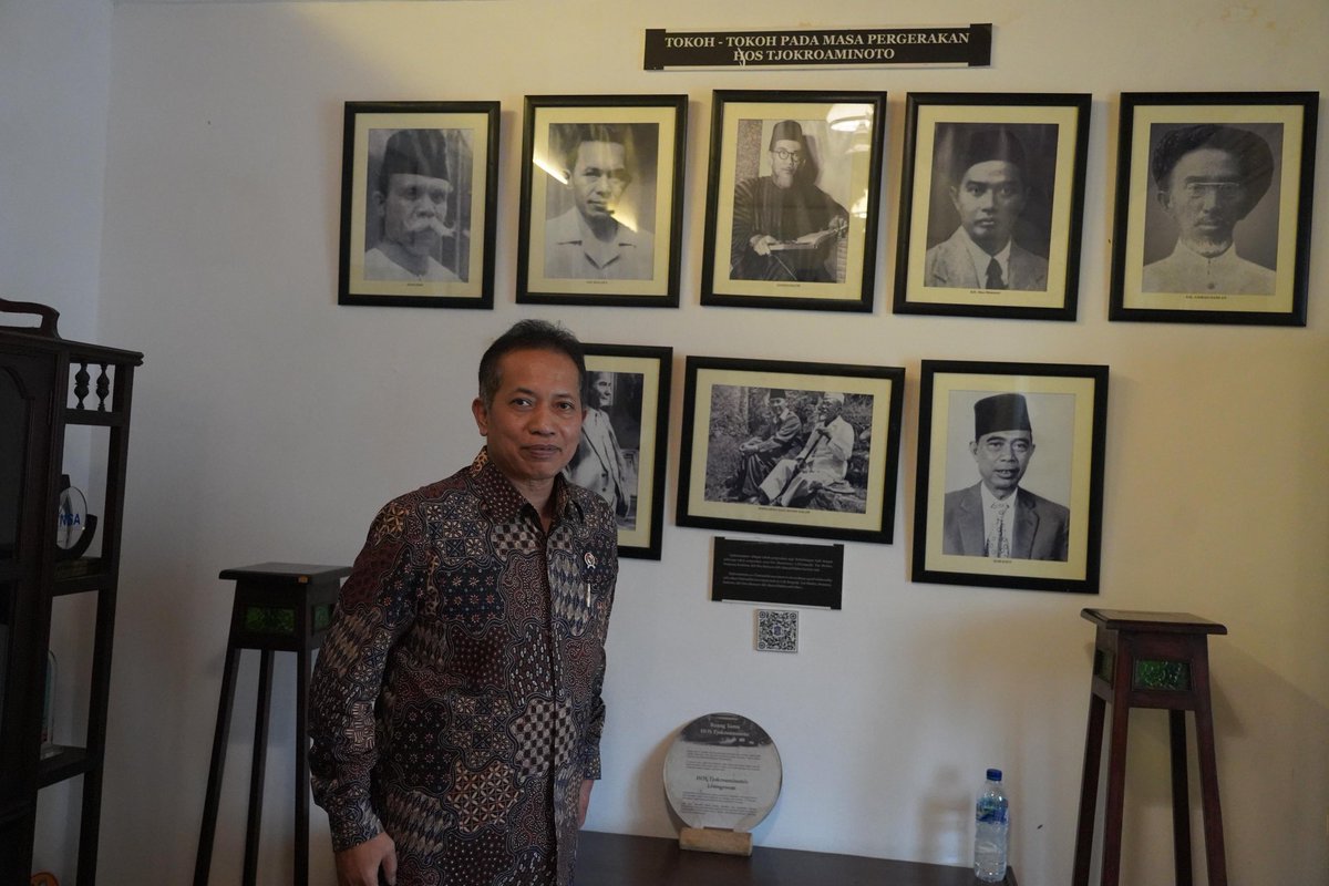 syarikatislamid's tweet photo. Wamenkop Ajak Anak Muda Teladani Perjuangan HOS Tjokroaminoto Wujudkan Ekonomi

https://t.co/CqzdJ2QLsT https://t.co/oDSKnhKU2m