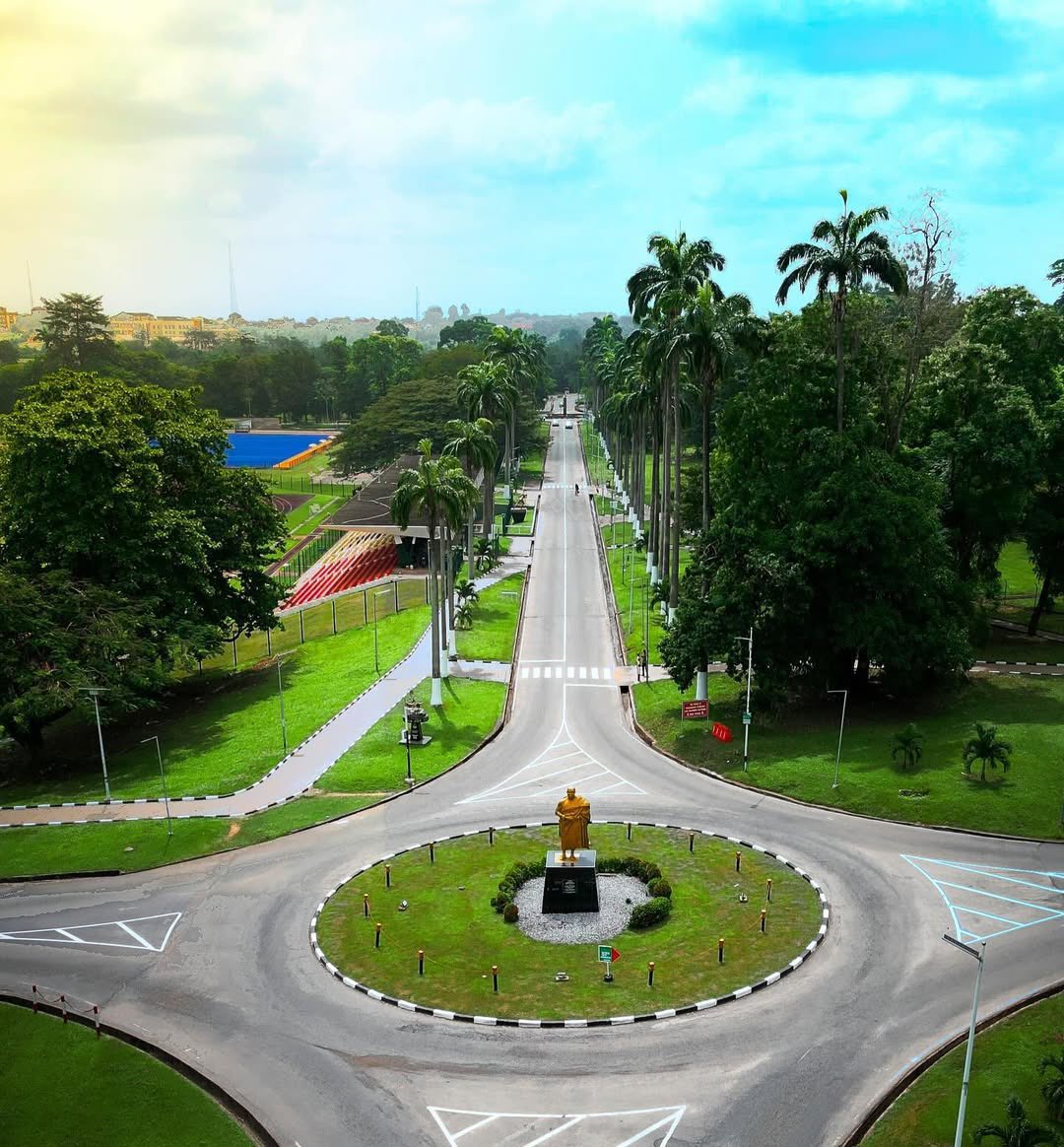 voknewsgh's tweet photo. 96% of students from that cubicle institution you’re healing would rethink their admission choices upon seeing this but life is all about making choices💔👀

Caution 🚧: You are allowed to make a bad choice💔 https://t.co/i31AU8GfJf
