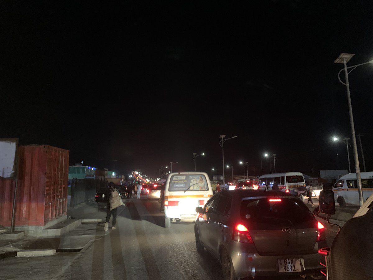 ashersZM's tweet photo. Great North Traffic Jam. From  Novare Mall Until kaya. Proceed with Caution. https://t.co/vnMI888Yrp