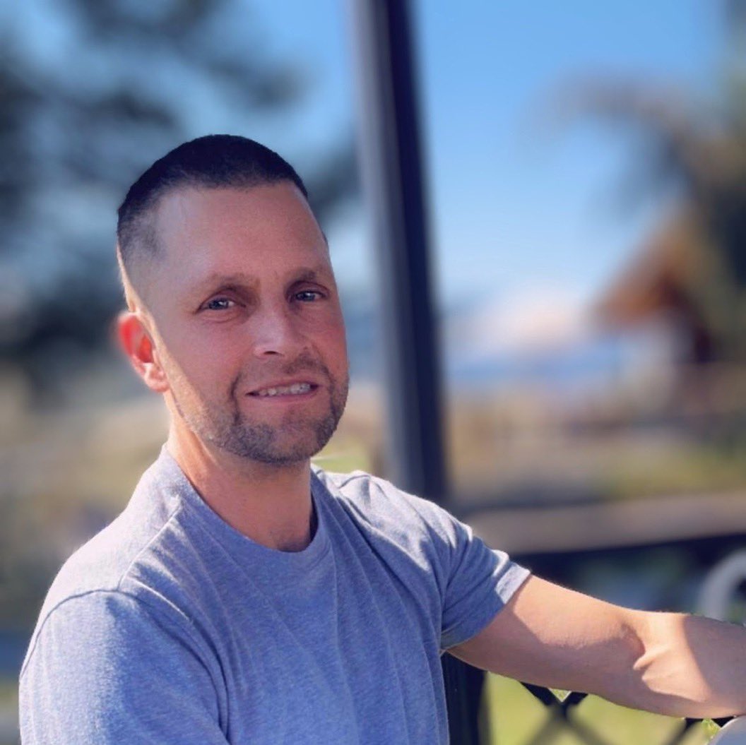 bigmakk600's tweet photo. @Brandon95613502 @SimonTurne79682 @Fight_Master__ Look at this loser 😂😂😂 It’s always the recovering addicts talking shit. This turd looks like Jesse pinkman with less than a week to live. Do us a favor and go Eat a dick with fentanyl on it. Make Addicts Great Again 🇺🇸 https://t.co/g16d4RYEr8