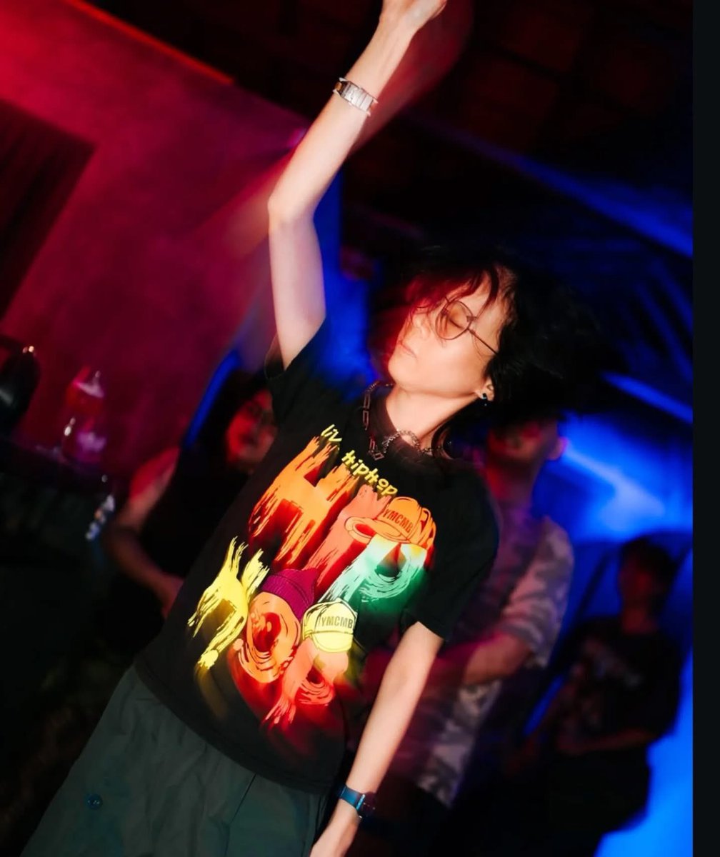 mxjulianaheng's tweet photo. Checked out BeatStars Meet-Up @ Triptyk! ⭐
I enjoyed listening to the freshest beats, learning through the feedback of @BeatStars’ CEO, and losing myself as I danced my heart out!🕺🏻
KL is definitely a hot bed of talented producers! 🔥🛏️🔥
#beatstars #triptyk #djonetwojules https://t.co/9Zmw47tOKD