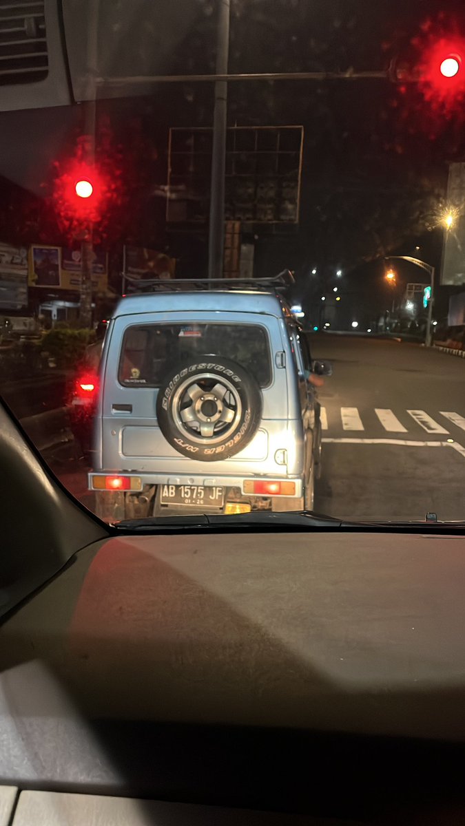 shitisntlicious's tweet photo. mobil prinsip pnp= pak niki pripun https://t.co/snLwk6LeVT