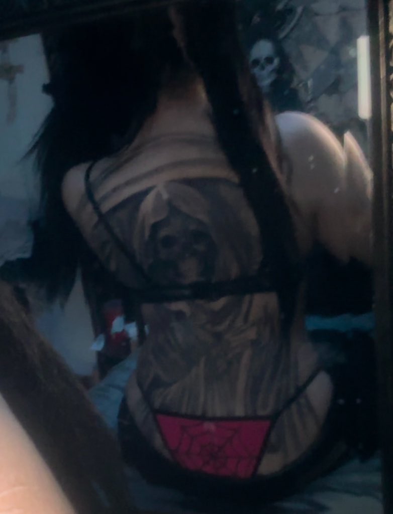 grimssfuneral's tweet photo. new to nsfw twt ! ^_^

☆ 22

☆ she/her

☆ bi

☆ soft&amp;hard kinks

im shy, lets be friends ! ::3 https://t.co/60V5SFHpme