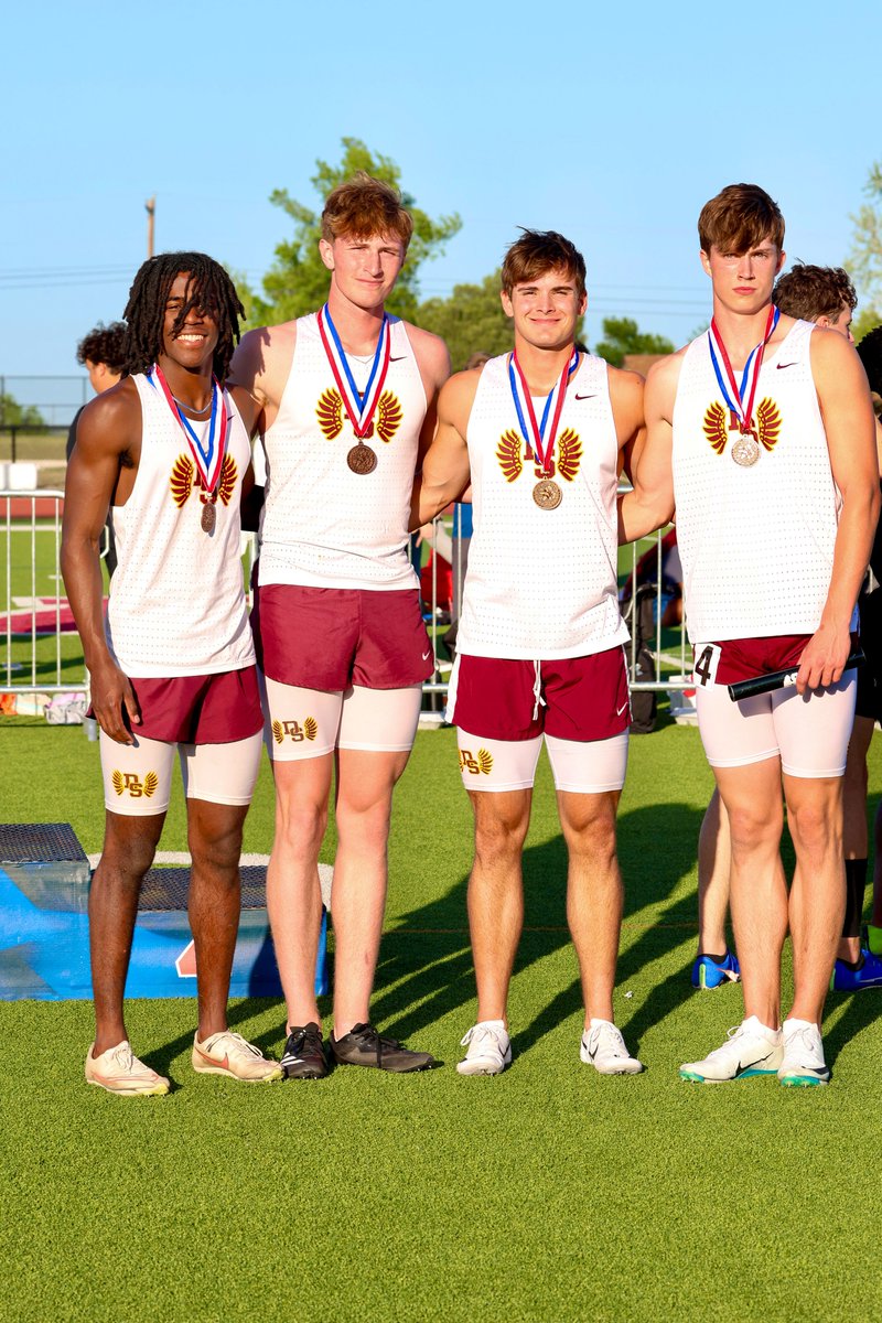 DSISD's tweet photo. Nine DSHS track &amp; field athletes qualified for the Region IV-6A Championships after competing at the Area 25/26 Meet! The regional championships will be held April 18-19 at Heroes Stadium in San Antonio. Congrats, Tigers!🐾 #iamDSISD

News: https://t.co/M8Nf7H2Q3m

📸 Cortni Reid https://t.co/rPctmdafjm
