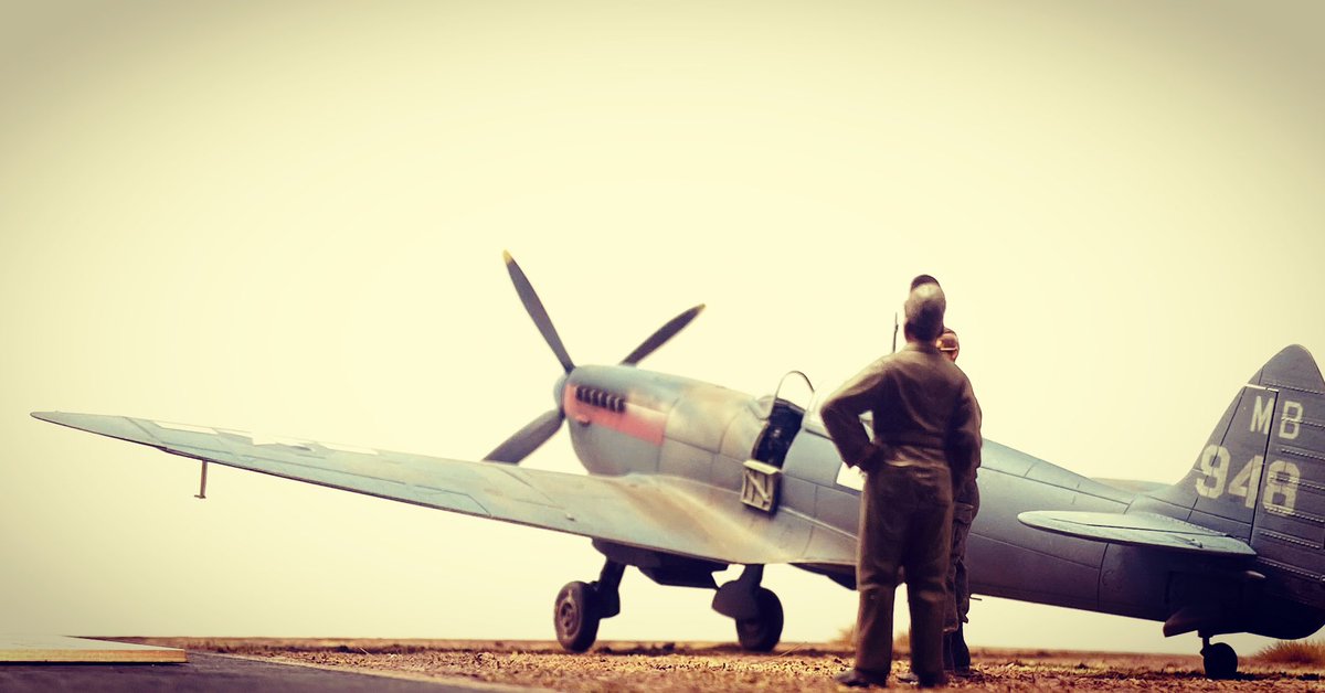 TSMODELHANGAR's tweet image. It’s #fighterfriday people!✊🏻
Here is a look at my 1/48 Hasegawa Spitfire Mk PR XI.
This is the Hasegawa Spitfire Mk IX kit converted to the PR XI specification with a combination of Quick Boost resin, Eduard PE and a little scratch building.
Happy Modelling!
Cheers!🍻