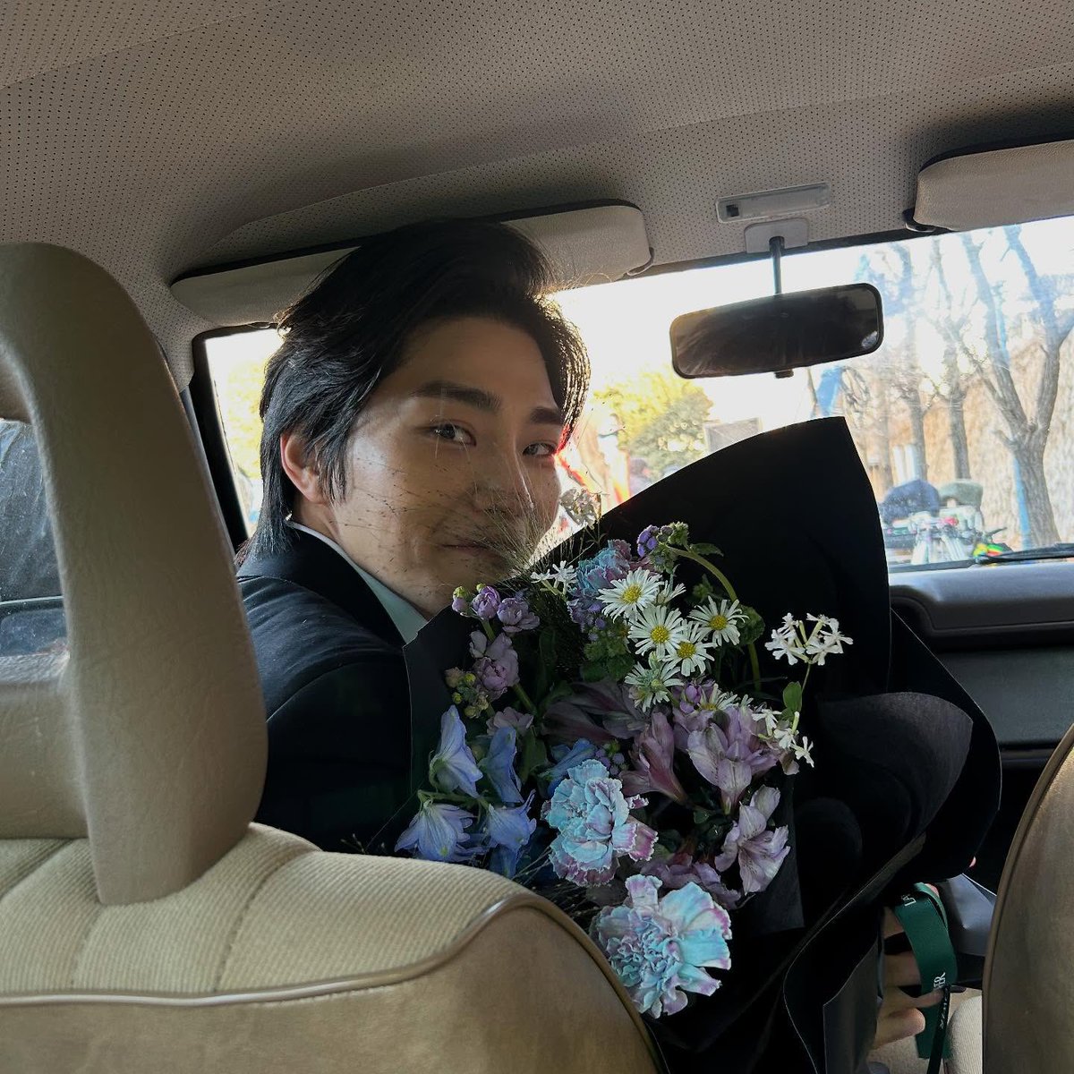 Rybo0805's tweet photo. Kim Jae Young walked into When Life Gives You Tangerines and stole the whole orchard. Scene-stealer supreme ~smooth, subtle, unforgettable 💞 #KimJaeYoung #WhenLifeGivesYouTangerines https://t.co/e9XHu87yqs